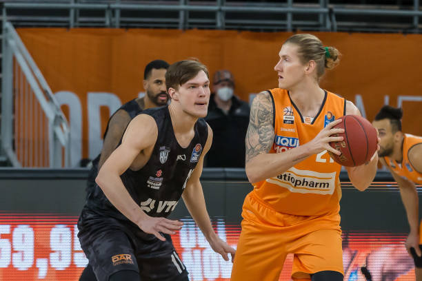 相关事件仍 相关事件仍