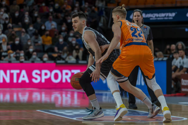 贡献他的技 贡献他的技