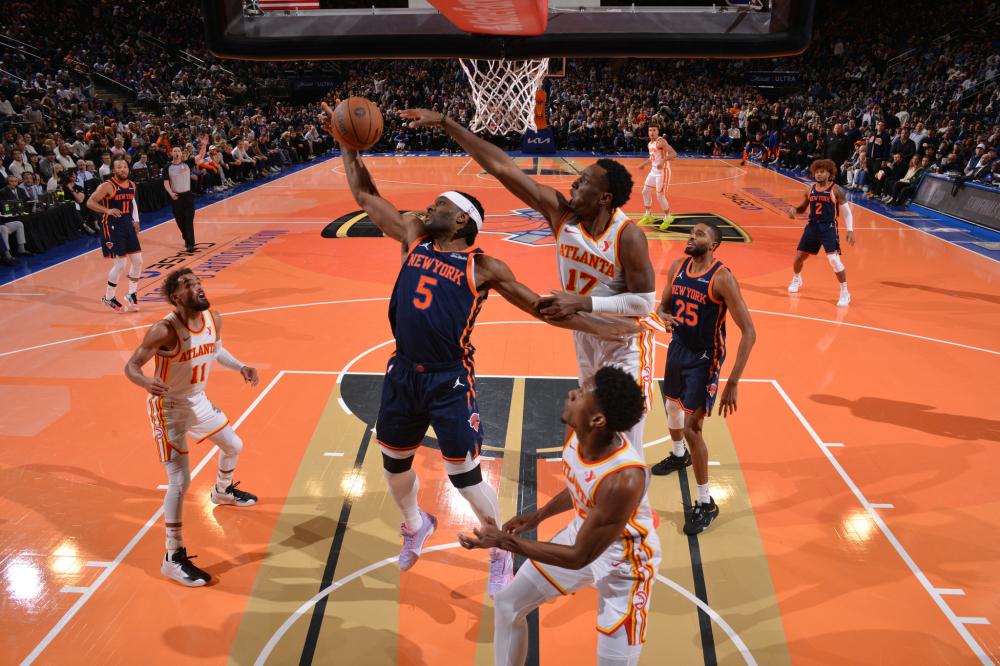 我问AI国足客场对阵沙特胜算几成?它们这样回答.