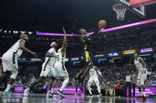 化的足球领 化的足球领